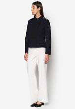 Lade das Bild in den Galerie-Viewer, Velvet Trendy Blazer
