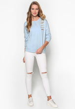 Lade das Bild in den Galerie-Viewer, Trumpet Sleeve Top
