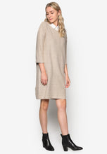 Lade das Bild in den Galerie-Viewer, Yellow Silk Dress
