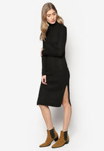Загрузить изображение в средство просмотра галереи, Super Simple Black Long Dress
