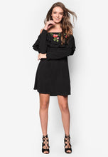Lade das Bild in den Galerie-Viewer, Midi Cutout Dress
